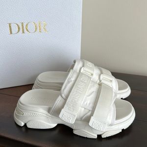 Dior D-Wander Slide